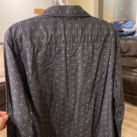 Men’s Gap Slim Fit Button Down Shirt / Size XL / Black with White Dots - Picture 4 of 4